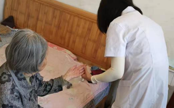人人享有基本医疗服务 家家拥有家庭医生 --清河县谢炉卫生院家庭医生 第八服