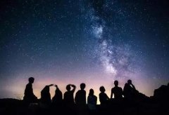 大地和星空都知道，这是我们相遇的暗号